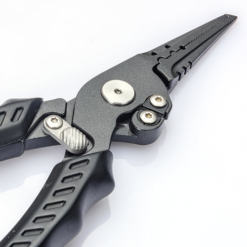 SaltStrike Pliers